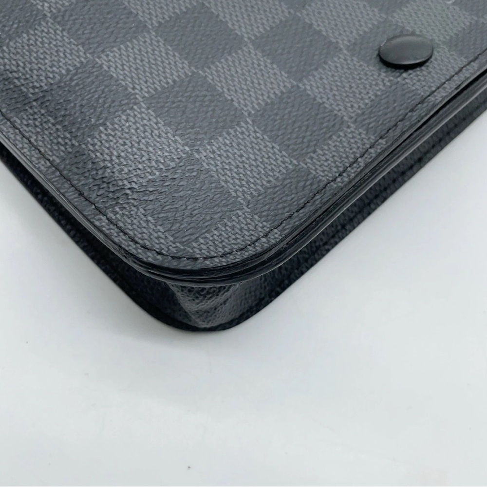 LouisVuitton DamierGraphite Santur Pochette Waist bag or Sling Bag - Picture 8 of 17